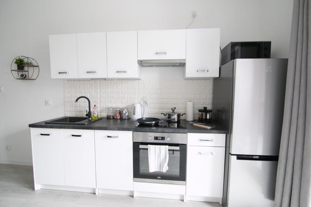 דירות אילאווה Apartament White מראה חיצוני תמונה