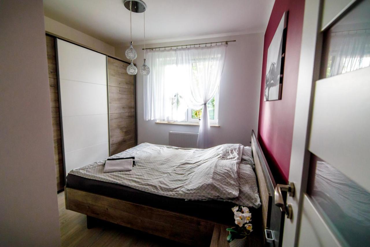 דירות אילאווה Apartament White מראה חיצוני תמונה
